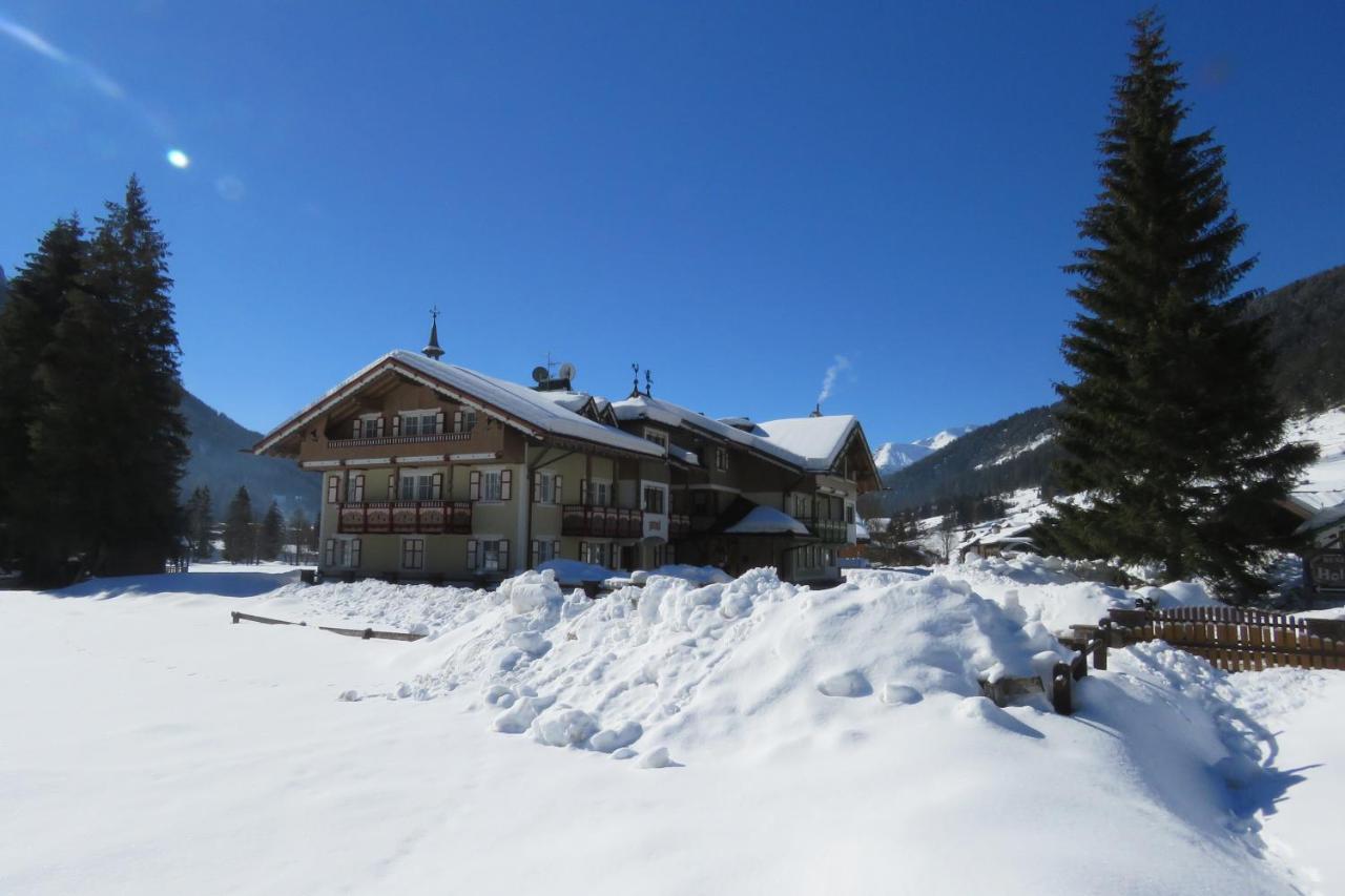 Residence Holiday Поцца-ді-Фасса Екстер'єр фото